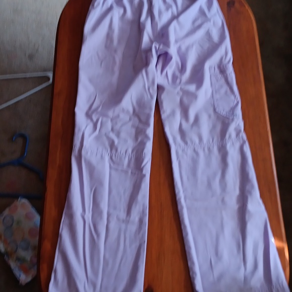 Womans Lavender  scrub/Pants - Picture 8 of 10